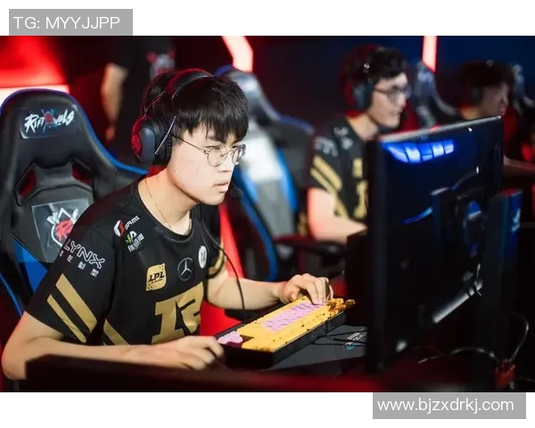 CSGO赛事分析RNG战队如何成功逆袭对手的精彩瞬间